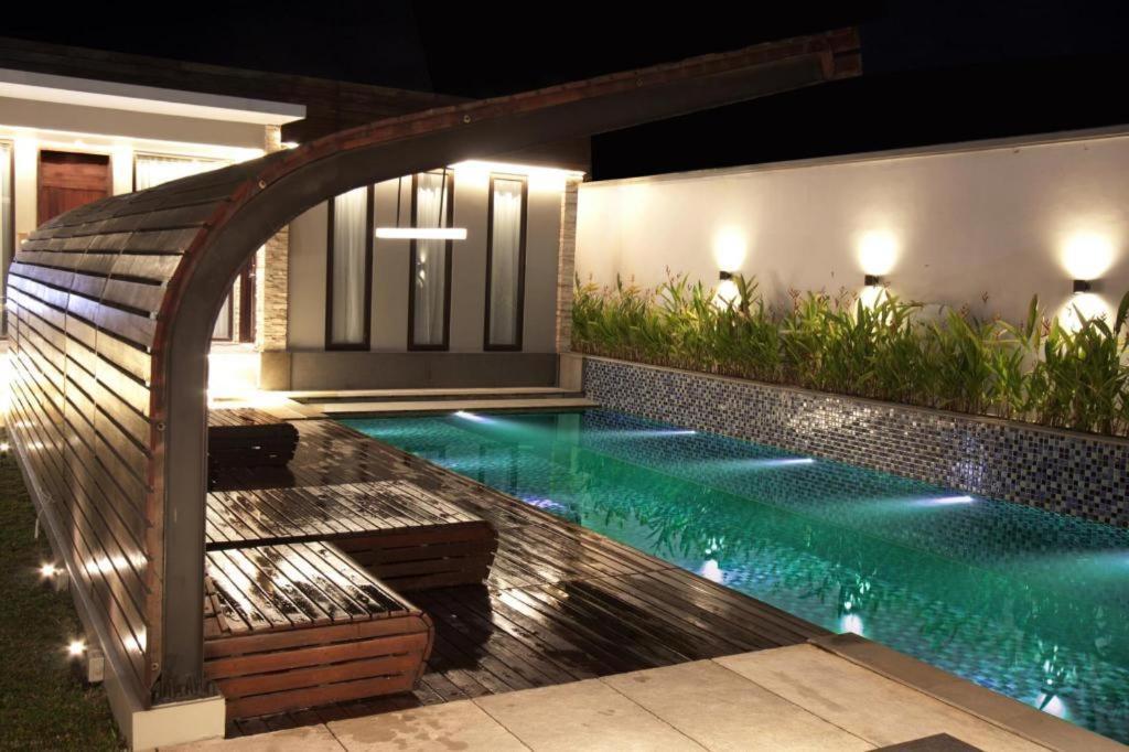 Bumi Segah Hotel Tanjung Redep Экстерьер фото